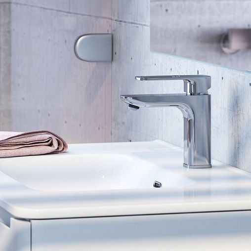 Смеситель для раковины с коротким изливом IDDIS Slide, хром фото