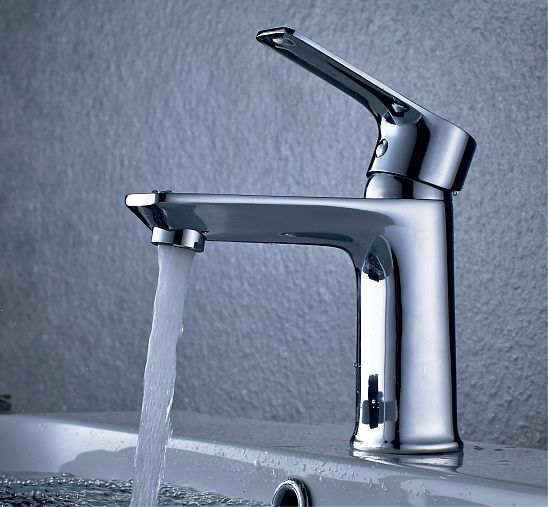 Смеситель для раковины с коротким изливом Rossinka RS27-11, однорычажный, хром фото