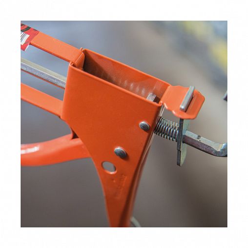 Пистолет для герметика Beorol, скелетный, шестигранный шток, усиленный, 310 мл фото