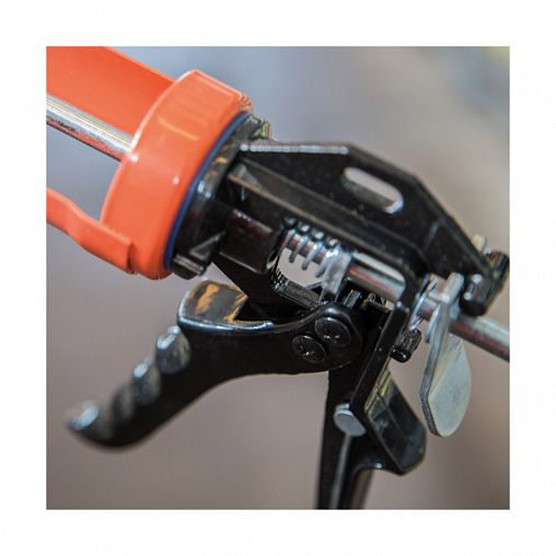 Пистолет для герметика Beorol, скелетный, усиленный, 310 мл фото