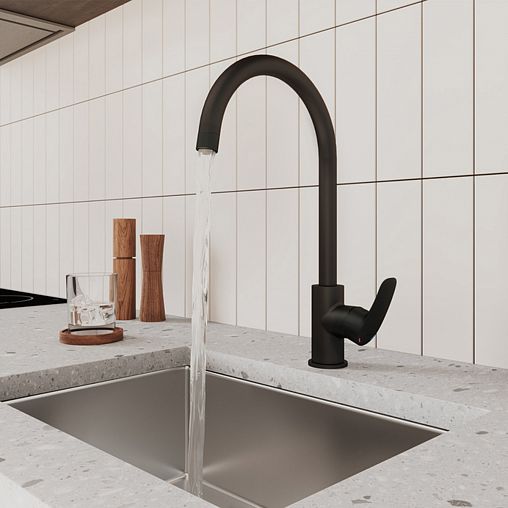 Смеситель для кухни Milardo Rora, с подключением к фильтру, черный матовый фото