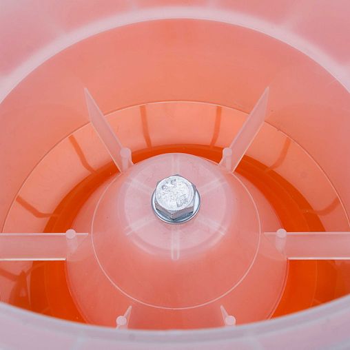 Кормушка-поилка для птиц Альтернатива, 12 л фото Кормушка-поилка для птиц Альтернатива, 12 л фото