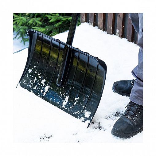 Лопата для уборки снега Plantic by Fiskars Snow, с деревянным черенком, 365 x 545 мм фото