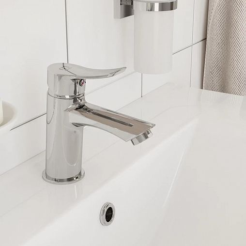 Смеситель для раковины с коротким изливом Milardo Amplex AMPSB00M01, однорычажный, хром фото