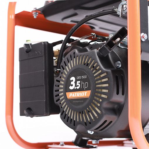 Генератор бензиновый Patriot GRS 1500, 3 л.с, 1000 Вт фото