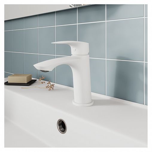 Смеситель для раковины с коротким изливом Milardo Rora, белый матовый фото