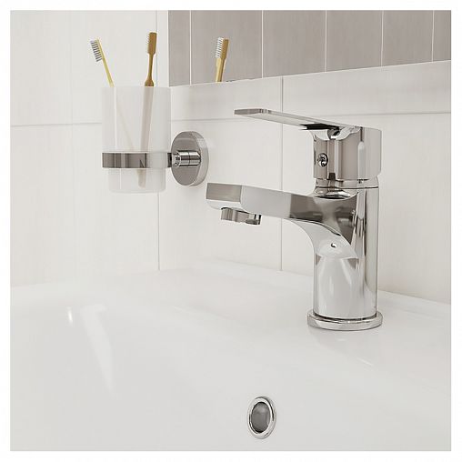 Смеситель для раковины с коротким изливом Milardo Helic, хром фото