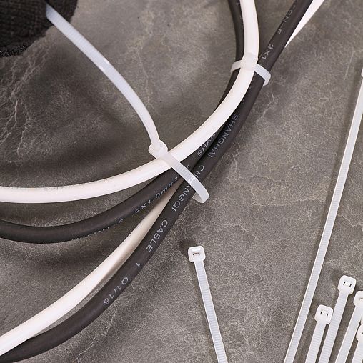 Хомут-стяжка Rexant, нейлон, 3,6 x 200 мм, 100 шт, белый фото