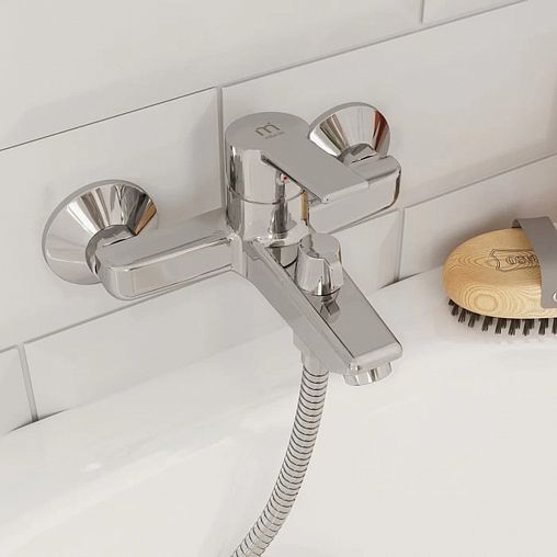 Смеситель для ванны с душем Milardo Stripe STRSB02M02, однорычажный, хром фото