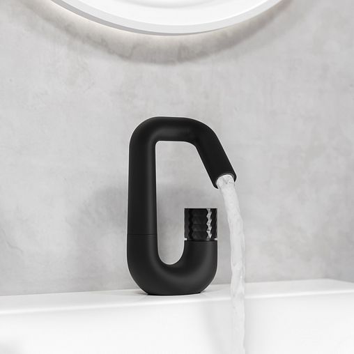 Смеситель для раковины с поворотным изливом IDDIS Twist, с управлением Push Control, черный матовый фото