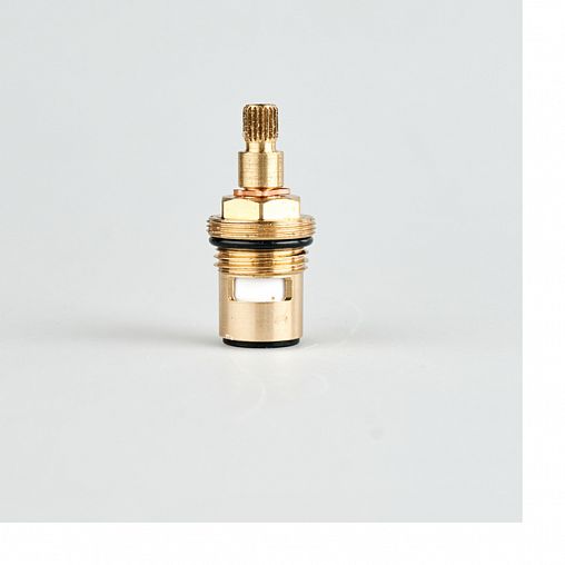 Кран-букса 1/2" IDDIS 998CR511SM, керамическая фото