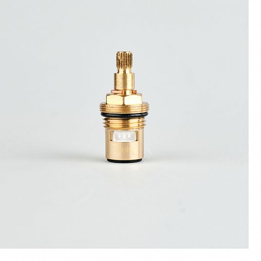 Кран-букса 1/2" IDDIS 998CR511SM, керамическая фото