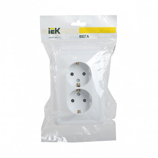 Розетка двойная встраиваемая IEK Вега, с заземлением, 10 А, 250 В, IP20, белая фото