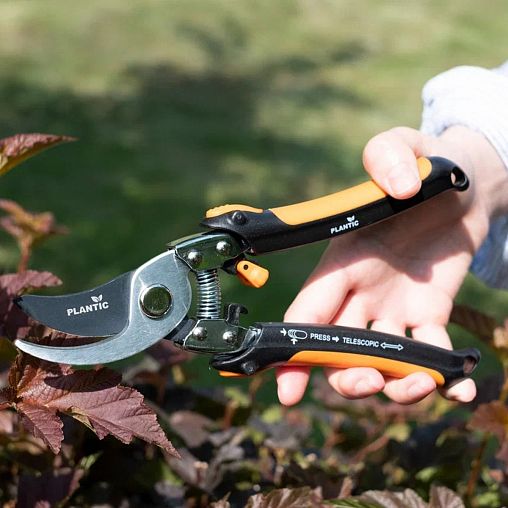 Секатор плоскостной 2 в 1 Plantic by Fiskars PRO86, телескопический, 223 -285 мм фото