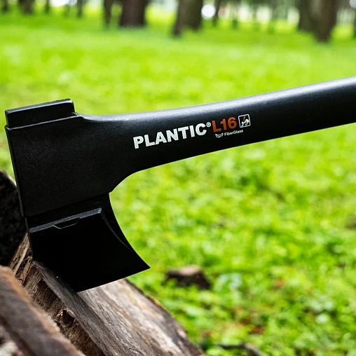 Топор-колун Plantic by Fiskars Light L16, фиберглассовая рукоятка, 1600 г фото