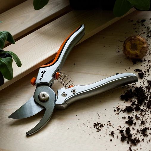 Секатор плоскостной Plantic by Fiskars P201, 205 мм фото