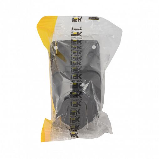 Розетка накладная угловая IEK Омега, с крышкой, с заземлением, 16 А, 250 В, IP44, черная фото