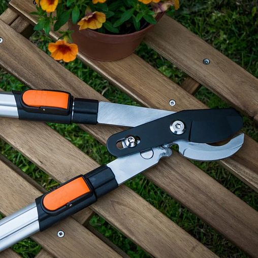 Сучкорез плоскостной Plantic by Fiskars PRO80, телескопический, 630 мм фото