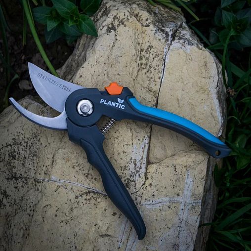 Секатор плоскостной Plantic by Fiskars Light L63, 205 мм фото