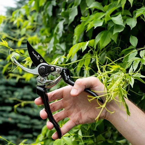 Секатор плоскостной Plantic by Fiskars PRO84, 225 мм фото