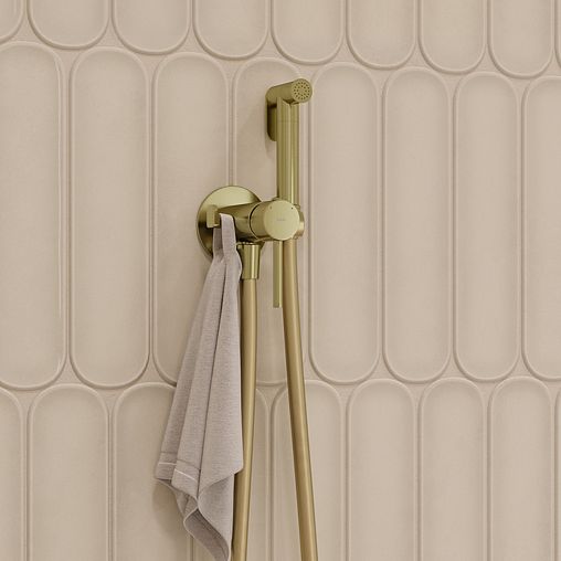 Встраиваемый гигиенический душ со смесителем IDDIS Axes, золото матовое фото