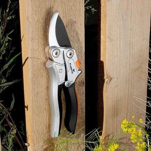 Секатор плоскостной Plantic by Fiskars PRO81, 230 мм фото