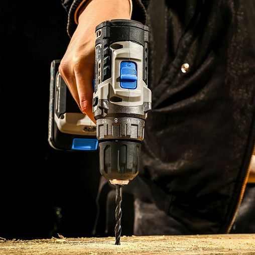 Дрель-шуруповерт аккумуляторная Deko Sharker 20V, 20 В, 1 x 3 Ач Li-ion, ЗУ фото