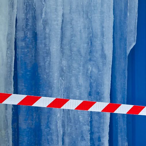 Лента сигнальная светоотражающая Aviora, самоклеящаяся, 48 мм x 5 м, красно-белая фото