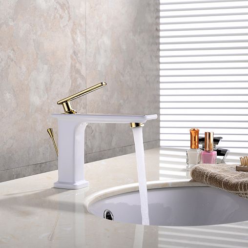 Смеситель для раковины с коротким изливом Lemark Mista LM6406WG, однорычажный, белый/золото фото