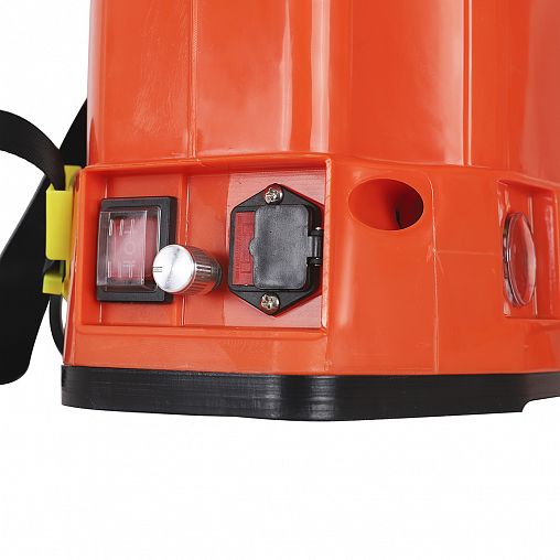 Опрыскиватель ранцевый аккумуляторный Patriot PT-16AC, 12 В, 8 Ач, 16 л, с АКБ и ЗУ фото