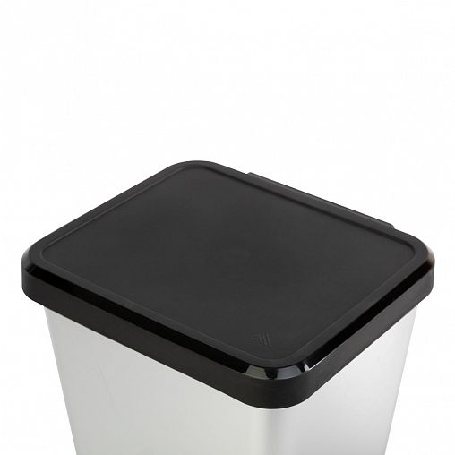 Контейнер для мусора с педалью Альтернатива Металл, 20 л, серебристый металлик фото